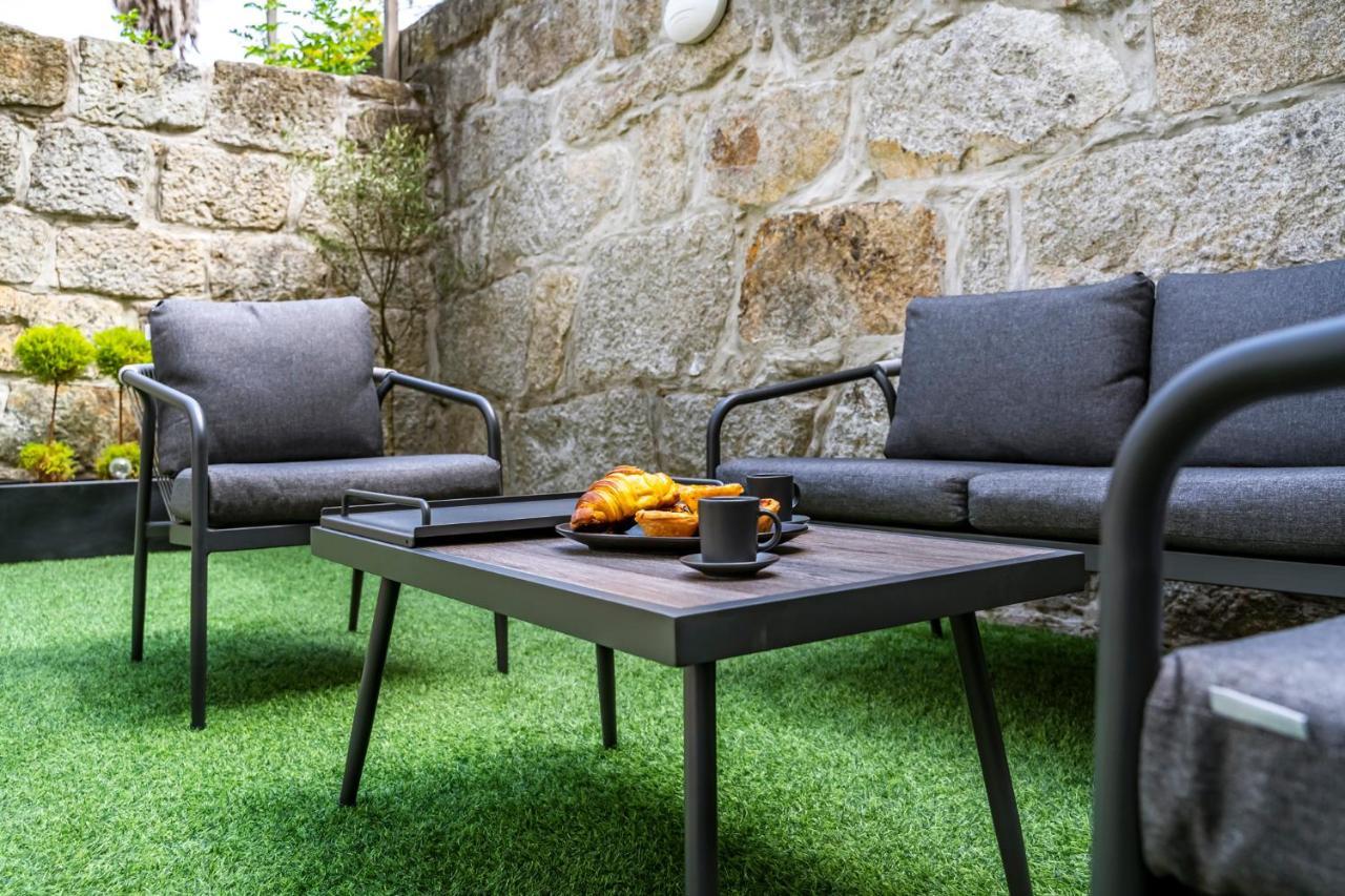 Private Garden In Porto City Center Appartement Buitenkant foto
